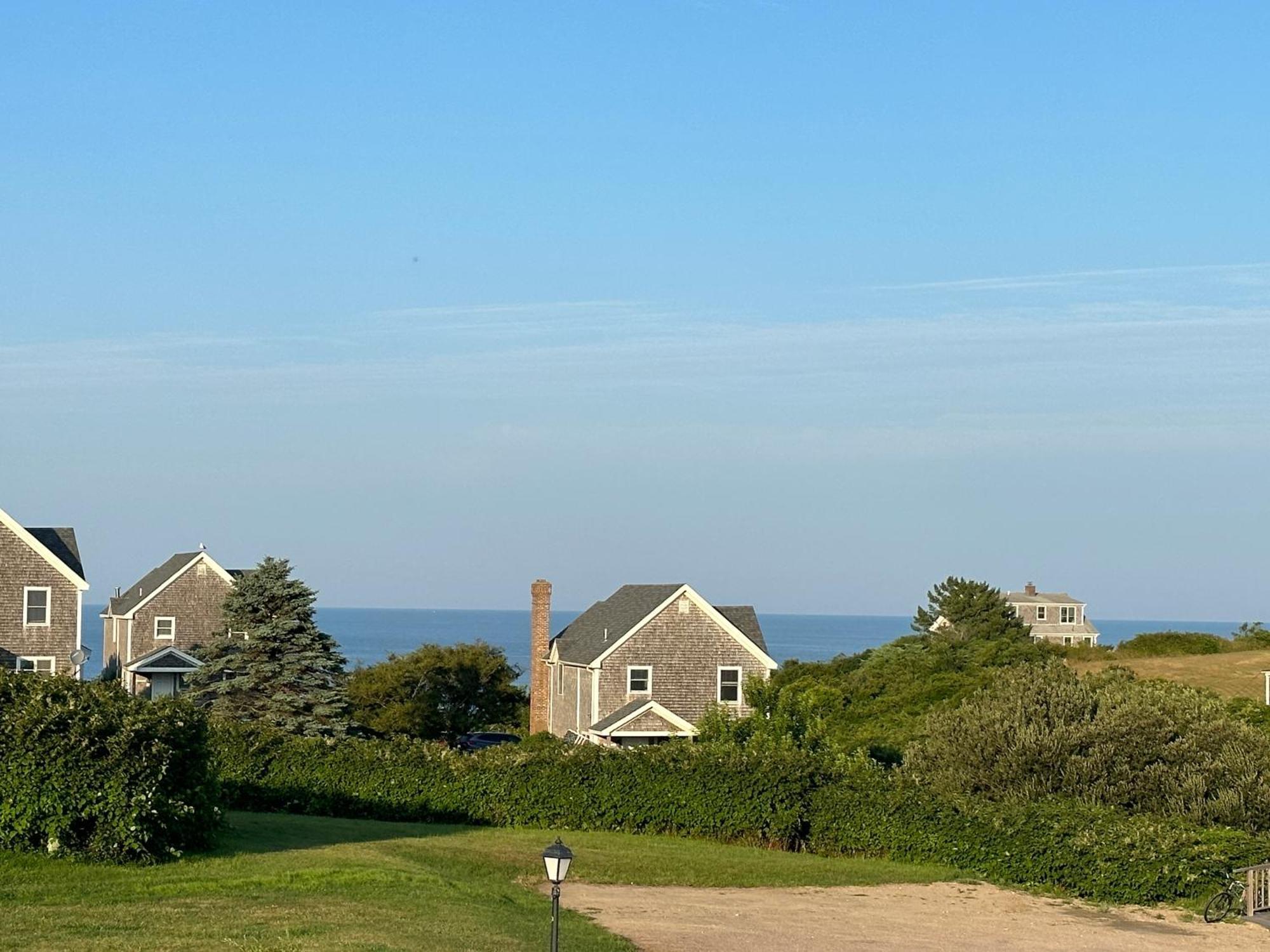 Rose Farm Inn New Shoreham Exterior photo